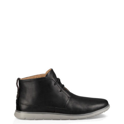UGG Freamon Waterproof Schoen Chukka voor Heren in Black, maat 40 | Leder