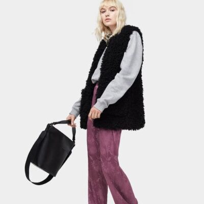 UGG Farrah Faux Fur Bodywarmers voor Dames in Black, maat M