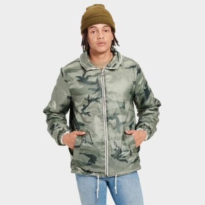 UGG Mace Reversible Sherpa Jas voor Heren in Green Camo, maat S | Polyester