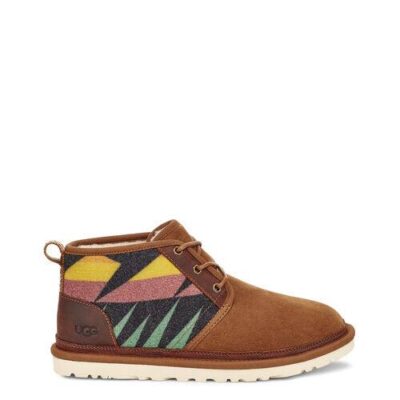 UGG Neumel Sierra Laarzen voor Heren in Chestnut, maat 44 | Suede