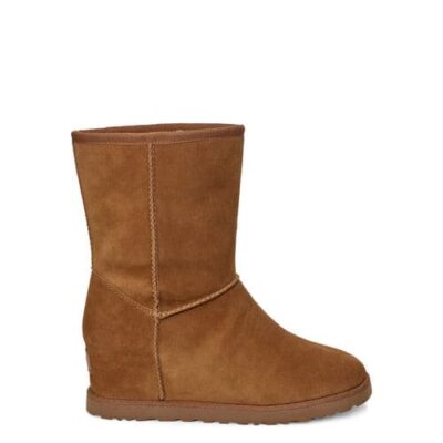 UGG Classic Femme Short Laarzen voor Dames in Chestnut, maat 40 | Suede