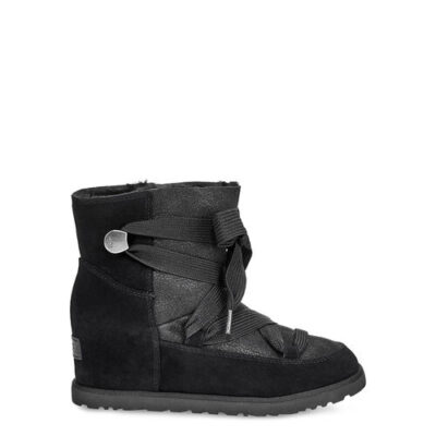 UGG Classic Femme Lace-up Laarzen voor Dames in Black, maat 38 | Shearling