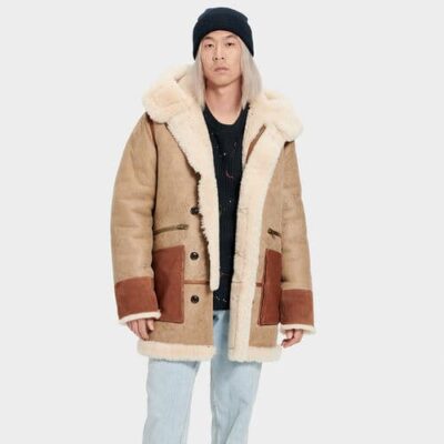 UGG Yates Shearling Hooded Jas voor Heren in Sand, maat XS