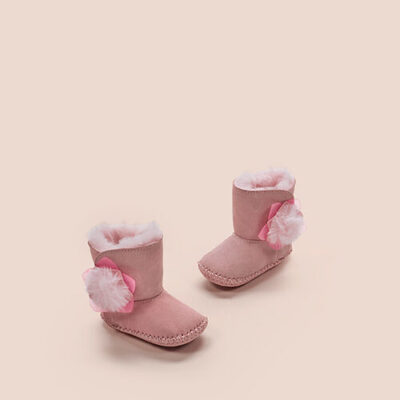 UGG Cassie Cactus Flower Classic Laarzen voor Babies in Seashell Pink, maat 18 | Suede