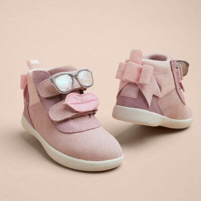 UGG Livv voor Peuters in Seashell Pink, maat 28.5 | Suede